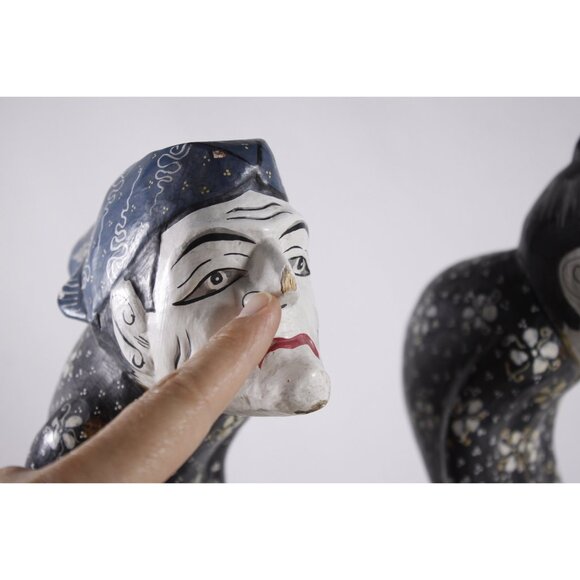 Rare Pair Javanese servant figurines 10" / 25 cm, Wooden wajang East - Picture 5 of 10